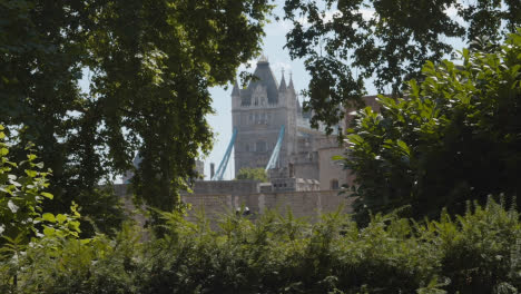 Exterior-Of-The-Tower-Of-London-England-UK-With-Tower-Bridge-Behind
