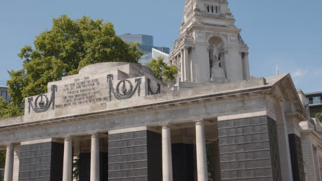 Exterior-Del-Memorial-De-Tower-Hill-En-Londres-Inglaterra-Reino-Unido