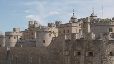 Exterior-Of-The-Tower-Of-London-England-UK-2
