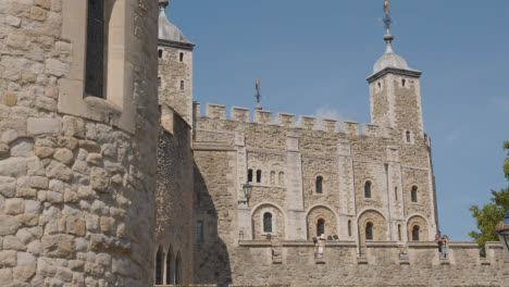 Außenseite-Des-Tower-Of-London-England-Großbritannien-6