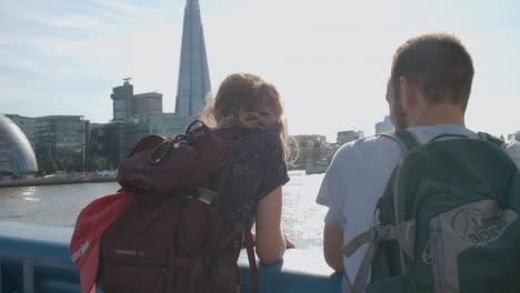 Desde-El-Puente-De-La-Torre-Hacia-El-Horizonte-De-La-Ciudad-De-South-Bank-Con-El-Shard-Y-HMS-Belfast-Y-London-Assembly-2