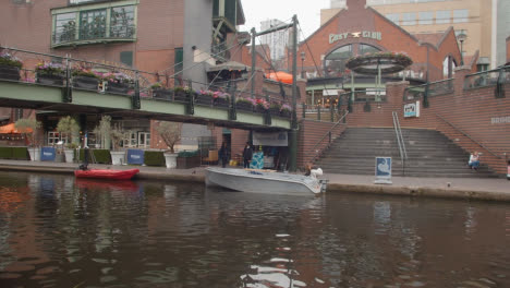 Canal-With-Tourists-At-Brindley-Place-In-Birmingham-UK