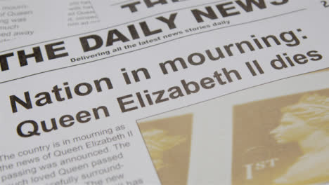 Nachverfolgung-Von-Zeitungsschlagzeilen-über-Den-Tod-Von-Queen-Elizabeth-06