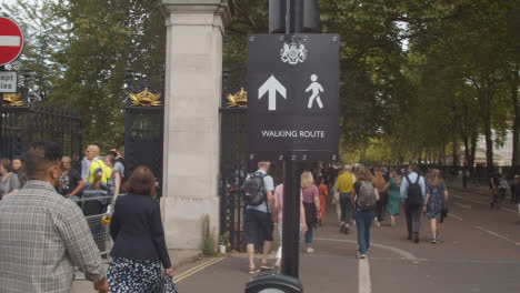 Tracking-Shot-of-Crowds-Walking-to-Ceremonial-Viewing-Area