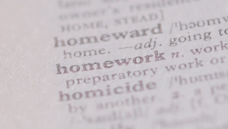 Schließen-Sie-Oben-Auf-Der-Seite-Des-Wörterbuchs-Mit-Der-Definition-Des-Wortes-Hausaufgaben