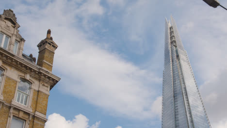 Äußeres-Der-Scherbe-Und-Gebäude-Auf-Der-Borough-High-Street-In-London,-Großbritannien