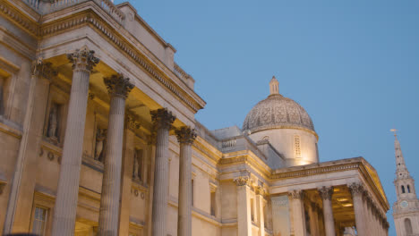 Die-Nationalgalerie-Am-Trafalgar-Square-London-Uk-In-Der-Abenddämmerung