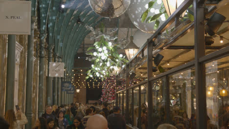 Christmas-Lights-And-Decorations-In-Covent-Garden-London-UK-At-Night