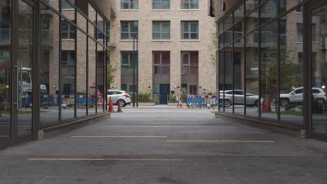 Modern-Inner-City-Housing-Development-In-Tower-Hamlets-London-UK-1