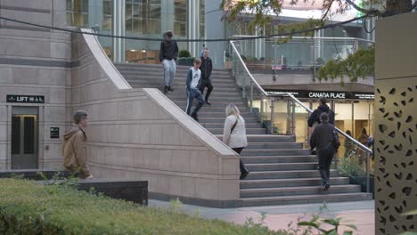 Entrance-To-Modern-Offices-In-Canada-Square-Canary-Wharf-In-London-Docklands-UK