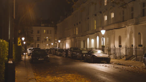 Exclusive-Luxury-Housing-In-Belgrave-Square-London-At-Night-1