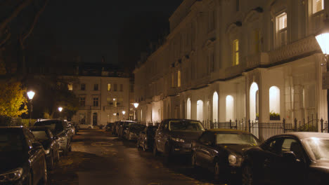Exclusive-Luxury-Housing-In-Belgrave-Square-London-At-Night-5