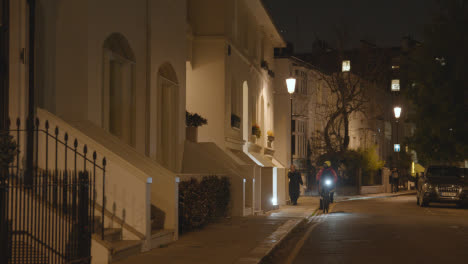 Exclusive-Luxury-Housing-In-Belgravia-London-At-Night-1
