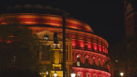 Exterior-Del-Royal-Albert-Hall-En-Londres-Reino-Unido-Iluminado-Por-La-Noche-3