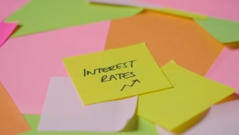 Business-Concept-Of-Revolving-Sticky-Notes-With-Interest-Rates-Written-On-Top-Note-1