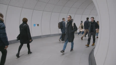 Commuter-Passengers-At-Underground-Station-Of-New-Elizabeth-Line-At-London-Liverpool-Street-UK-3