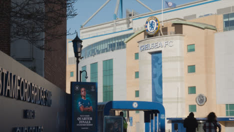 Außenansicht-Des-Stamford-Bridge-Stadions-Heimstadion-Chelsea-Football-Club-London-8