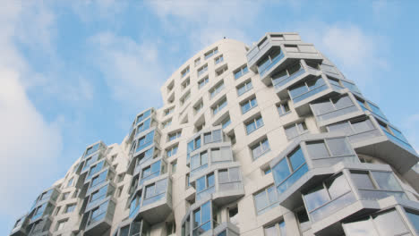 Apartamentos-De-Lujo-En-El-Desarrollo-De-La-Central-Eléctrica-De-Battersea-En-Londres,-Reino-Unido-8