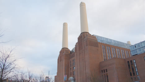 Exterior-View-Of-Battersea-Power-Station-Development-In-London-UK-1