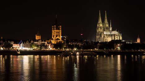 Timelapse-Of-Cologne,-Germany,-Europe---Zeitraffer-Von-Köln,-Deutschland,-Europa-13