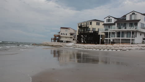 Beach-homes-with-sand-bags