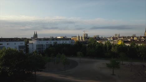 Aerial-Footage-of-Cologne,-Germany---Luftaufnahmen-von-Köln,-Deutschland-2