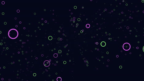 Faszinierendes-Kreismuster,-Lila-Und-Grüne-Kreise-Auf-Schwarzem-Hintergrund