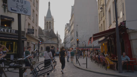 Shops-Cafes-And-Restaurants-In-Area-Around-Eglise-Saint-Severin-In-Paris-France-2