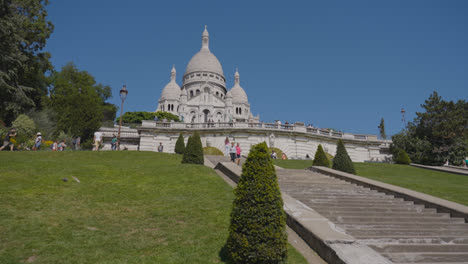 Steps-Leading-Up-To-Exterior-Of-Sacre-Coeur-Church-In-Paris-France-Shot-In-Slow-Motion-2