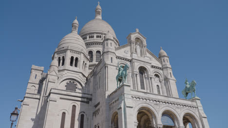 Exterior-Of-Sacre-Coeur-Church-In-Paris-France-Shot-In-Slow-Motion-2