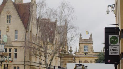 Close-Up-On-Sign-For-Zero-Emission-Traffic-Zone-In-City-Centre-Of-Oxford-5