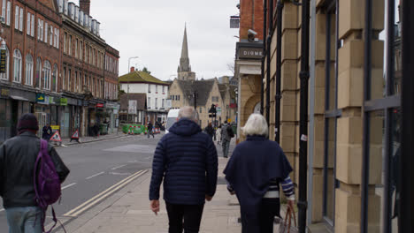 Hythe-Bridge-Street-En-El-Centro-De-La-Ciudad-De-Oxford-Con-Tráfico-Y-Peatones