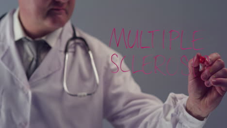 Arzt-Schreibt-Den-Begriff-Multiple-Sklerose