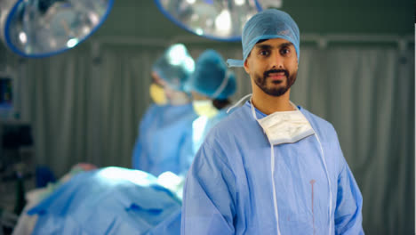 Portrait-of-Surgeon-in-Operating-Theatre