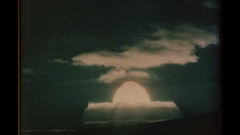 Explosión-De-Examen-De-Bomba-Nuclear-Soviética-De-1951