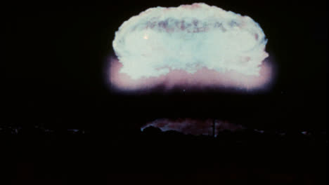 1952-Astloch-Gable-Atombombentest-02