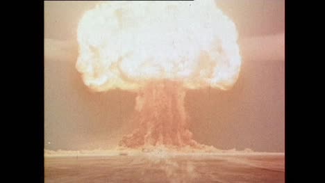 1953-Atombombenexplosion-05