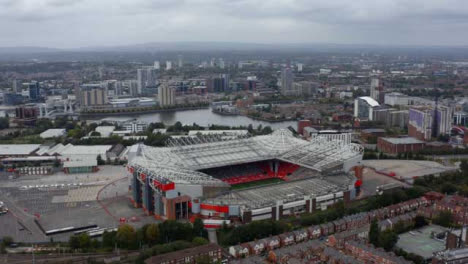 Disparo-De-Dron-Orbitando-El-Estadio-Old-Trafford-08