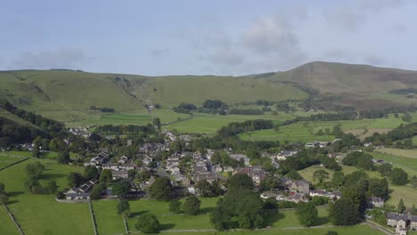 Drone-Shot-Pulling-Away-from-Castleton-03