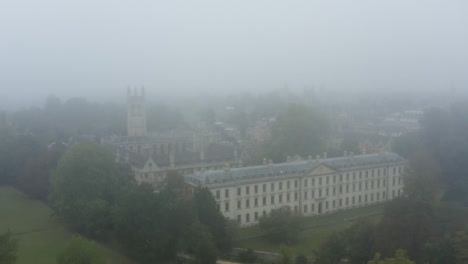 Drone-Shot-Orbiting-Buildings-In-Misty-Oxford-07