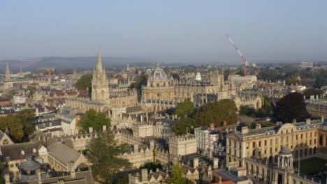 Drone-Shot-Orbiting-Buildings-In-Oxford-02