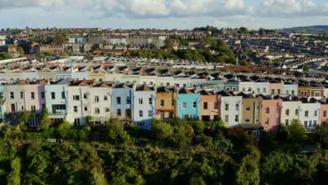 Drone-Shot-Panning-Across-Totterdown-Suburbs-02