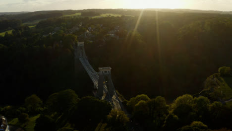 Drohnenschuss-Umkreist-Clifton-Hängebrücke-15