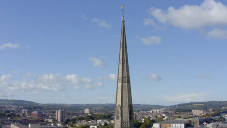 Drohnenschuss-Fliegt-über-St.-Mary-Redcliffe-Church-Kurzversion-1-Von-2