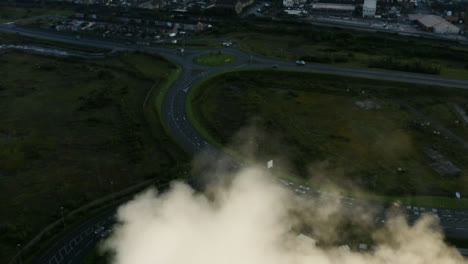 Drohnenschuss-Beim-Überfahren-Des-Stahlwerks-In-Port-Talbot-01