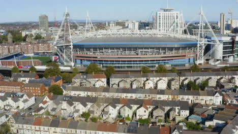 Drohnenschuss-Nähert-Sich-Dem-Fürstentumsstadion-01