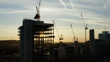 Drone-Shot-Rising-Up-Construcción-Site-In-Central-Cardiff