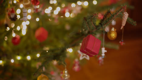Extreme-Close-Up-Of-Christmas-Background-Decorated-Christmas-Tree-3