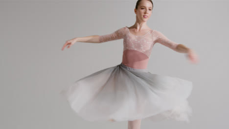 Wide-Shot-of-Ballet-Dancer-Spinning