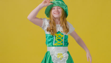 Mid-Shot-of-a-Little-Girl-Saying-Happy-St-Patrick's-Day